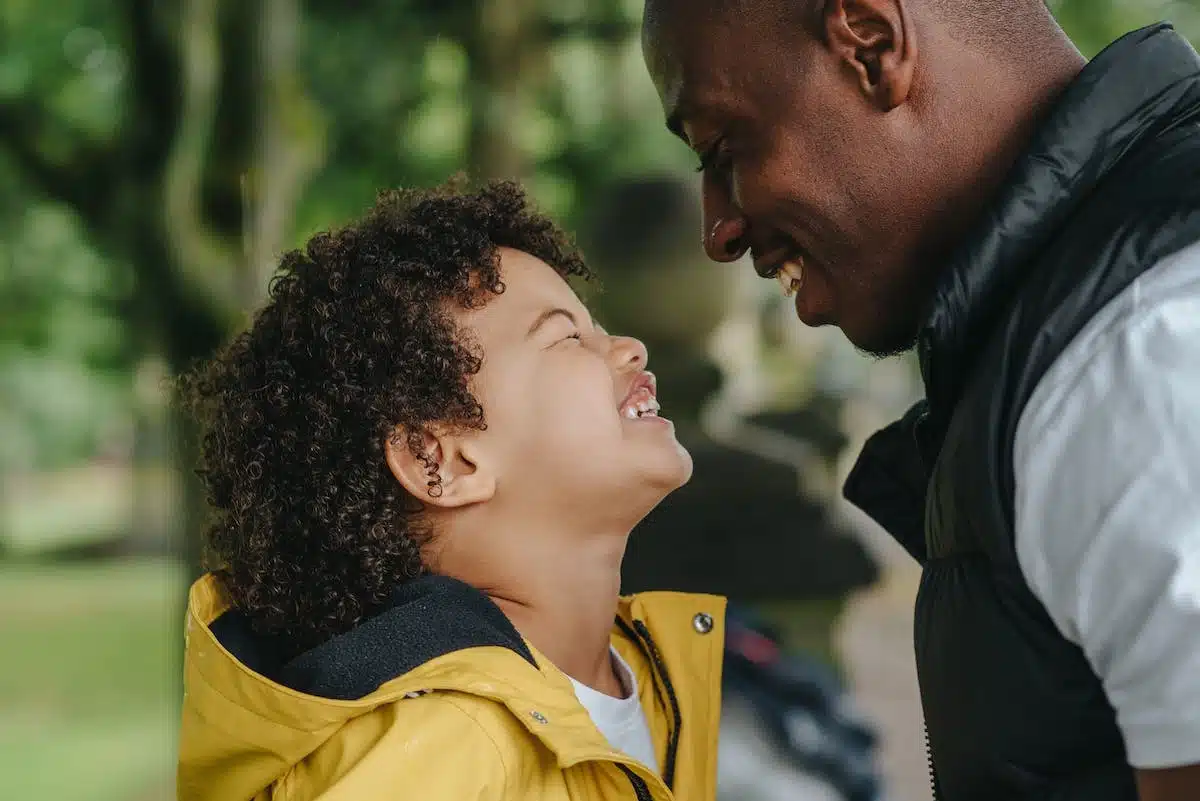 enfant  confiance