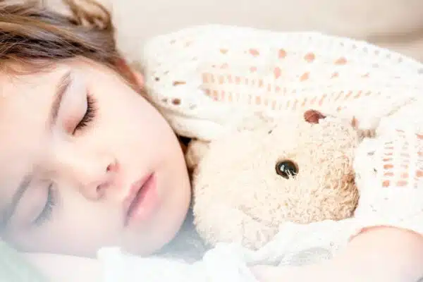 Prévention et traitement efficaces des troubles du sommeil chez l’enfant