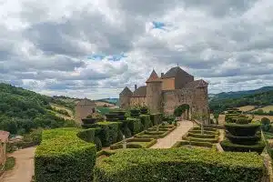 Que Voir et Que Faire dans les Châteaux Autour de Lyon avec Sa Famille ?