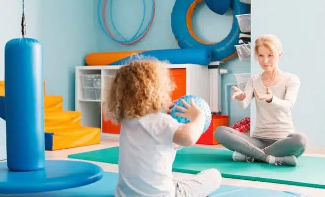 Favoriser l’autonomie chez son enfant : astuces et conseils incontournables